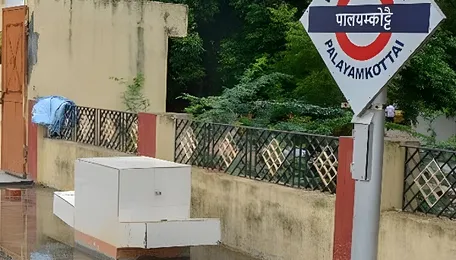 No bus link for Palayamkottai station, travel turns trouble for rail passengers in TN 