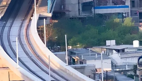 Noida Sector 51–52 skywalk opening delayed by over a month due to design changes