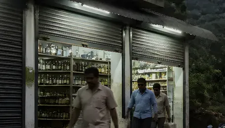 Nilgiris Wildlife Risk Cuts Hours at 19 TASMAC Shops