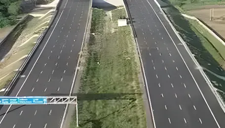 Gujarat Road Projects Boost Surat Economic Region