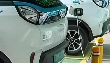 India’s Electric Car Market Poised to Cross 3 Lakh Sales Milestone in 2026 