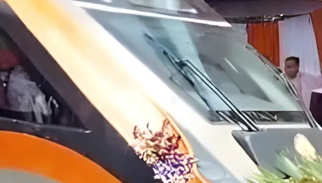 Vande Bharat Gets Its Own Mumbai Home: Wadi Bunder Depot Races Past 15 Per Cent Mark, Massive 400-Metre Shed On The Way 