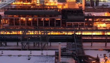 Will US Sanctions on Russian Oil Upend the Global Market? 