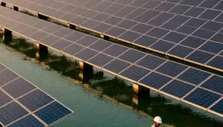 Millions of Indian reservoirs sat idle for decades, and now engineers are turning them into floating power plants 