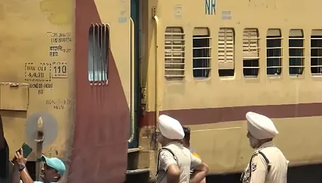 Katra-bound coach develops crack, partially separates at Ludhiana; no injuries