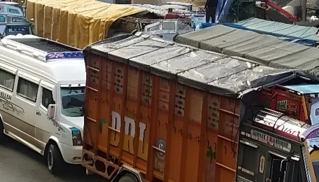 Srinagar-Jammu Highway: Traffic Advisory For Commuters 