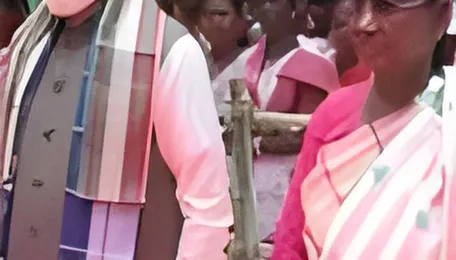 President Murmu, PM Modi visit Mayurbhanj, offer prayers at tribal sacred groves 