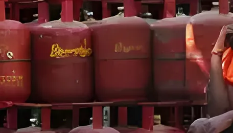 Iran war impact: OMCs plan smaller LPG cylinders to boost supply