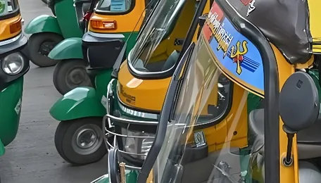 Bengaluru: Transport Minister distributes 10 electric autos to women, transgender drivers 