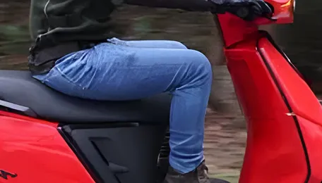 My honest experience after riding the new Kinetic DX+ electric scooter for the first time 