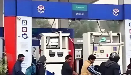 Pune Fuel Rush Triggers Citywide Pump Queues