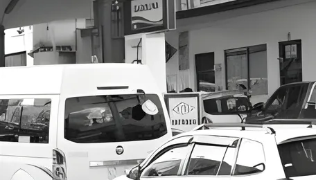 Fuel Crisis and ‘Junk Gasoline’ Accelerate Electric Vehicle Shift in Bolivia 