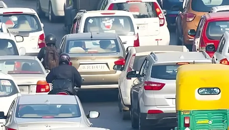 Lucknow–Kanpur expressway toll set at ₹275 for cars; annual pass priced at ₹3,075