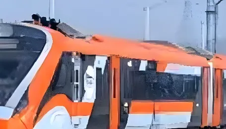 First in India: Nagpur Metro installs solar panels between live tracks 