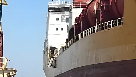 Stolt-Nielsen sends stainless steel-laden tanker to India for recycling 