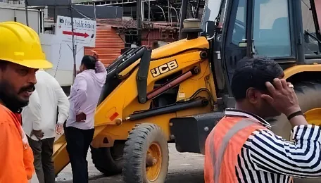NHAI swoops on encroachments along M'luru-Talapady highway 