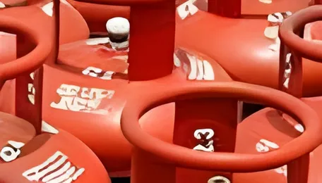 LPG Cylinder Price: Commercial LPG down Rs 183.50 from July 1, first cut in 2026