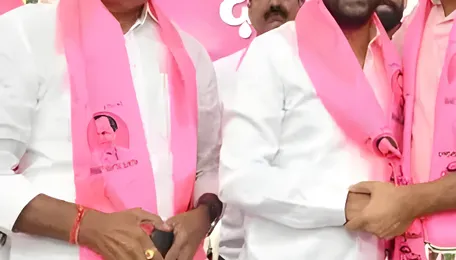 Reservoirs in dead storage, Govt. in cold storage: KTR 