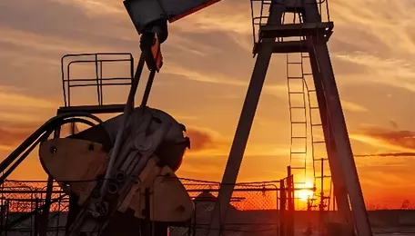 US oilfield service companies face challenges as oil prices plummet