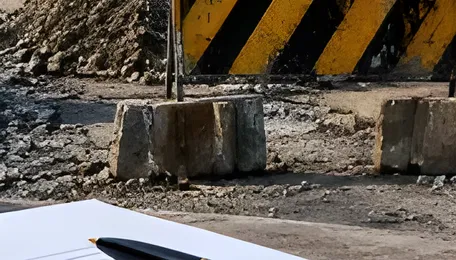 Residents Seek LG Intervention over Stalled Srinagar Road Project