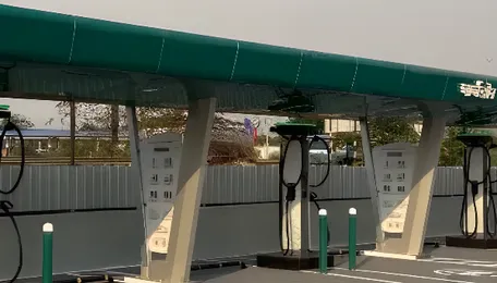 ChargeZone and Tata.ev Open 720 kW Charging Hub on Mumbai-Pune Expressway | Autocar Professional 