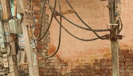 Hisar residents flag safety risk over exposed high-voltage transformer fuses 