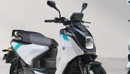Honda, Suzuki and Yamaha e-scooter sales cross 10,000 units in 2026 