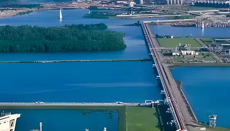 EU's Ongoing Dependence on Russian Gas Amid Sanctions 