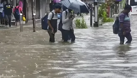 Mumbai Weather Transition Brings Early Rainfall Activity