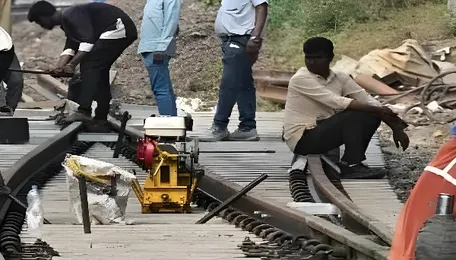 Western Railway Executes Extended Infrastructure Work on Kandivali Borivali Stretch