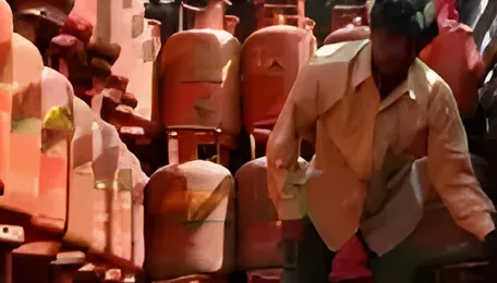 West Asia crisis: LPG imports run out of gas despite increase in supplies from US, Iran