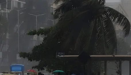 Maharashtra Weather Shift Offers Short Term Cooling