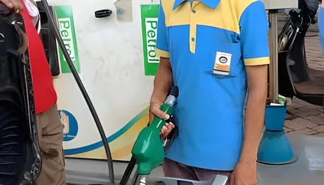 Near-zero E100 demand puts brakes on OMCs' E85 rollout