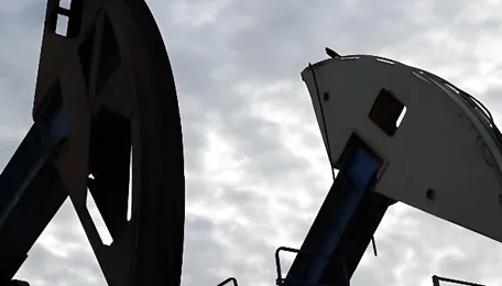 Oil falls as Trump comments on Iran talks ease supply concerns 