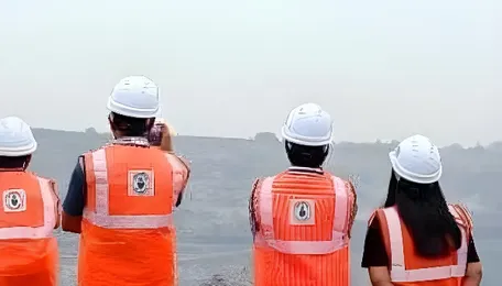 Jharkhand’s new tourist attraction is a vast, smoky coal pit 