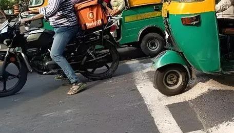 Kolkata Sector V Crash Raises Road Safety Concerns