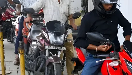 Kolkata Fuel Prices Test Household Transport Budgets