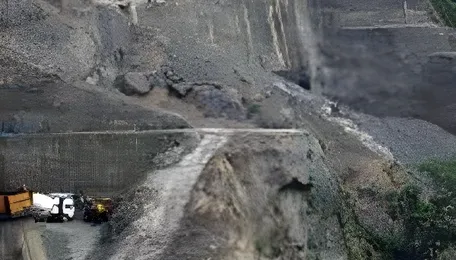 AASU reiterates demand to stop big dams construction as Subansiri site develops cracks 