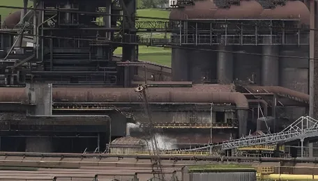 The industry threatens to stop factories due to the price of energy: the most exposed sectors 