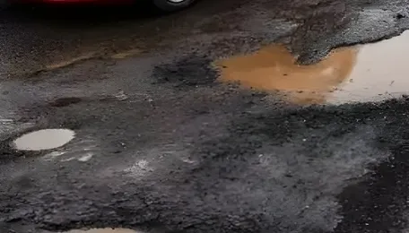 Delhi Launches Mega Drive to Fill 3400 Potholes