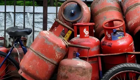 The kitchen connection: E-cooking a key ingredient in India’s energy transition 