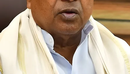 Expedite land acquisition for railway projects: CM Siddaramaiah 