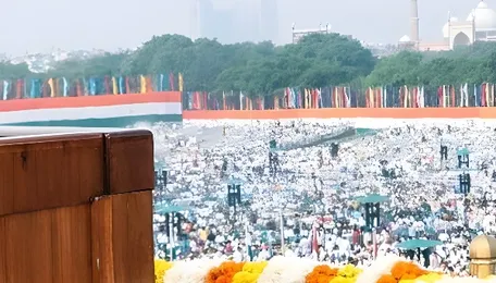 PM urges farmers to adopt 'chemical-free farming' 