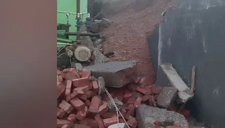 2 women labourers killed as under-construction wall collapses in Pune’s Daund 