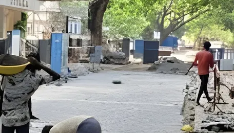 Chennai Pavement Works Disrupt Safe Pedestrian Access