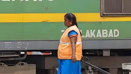 Kilambakkam station, 275m skywalk to KCBT likely to open in March