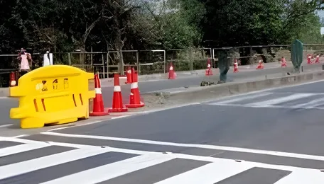 Pune Pedestrian Infrastructure Falls Behind Mobility Goals