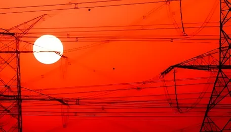 India's Power Demand Hits Record High as Heat Drives Coal Use 