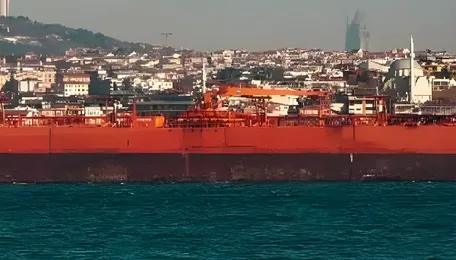 Oil markets brace for swings as Iran talks and supply shocks collide 