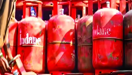  Ahmedabad NGOs Face LPG Shortage For Meals